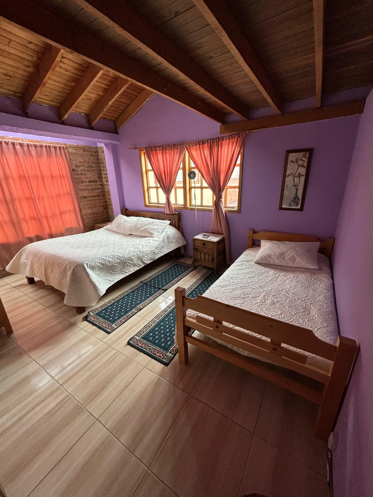 Habitación privada con baño privado en Hostal El Peregrino
